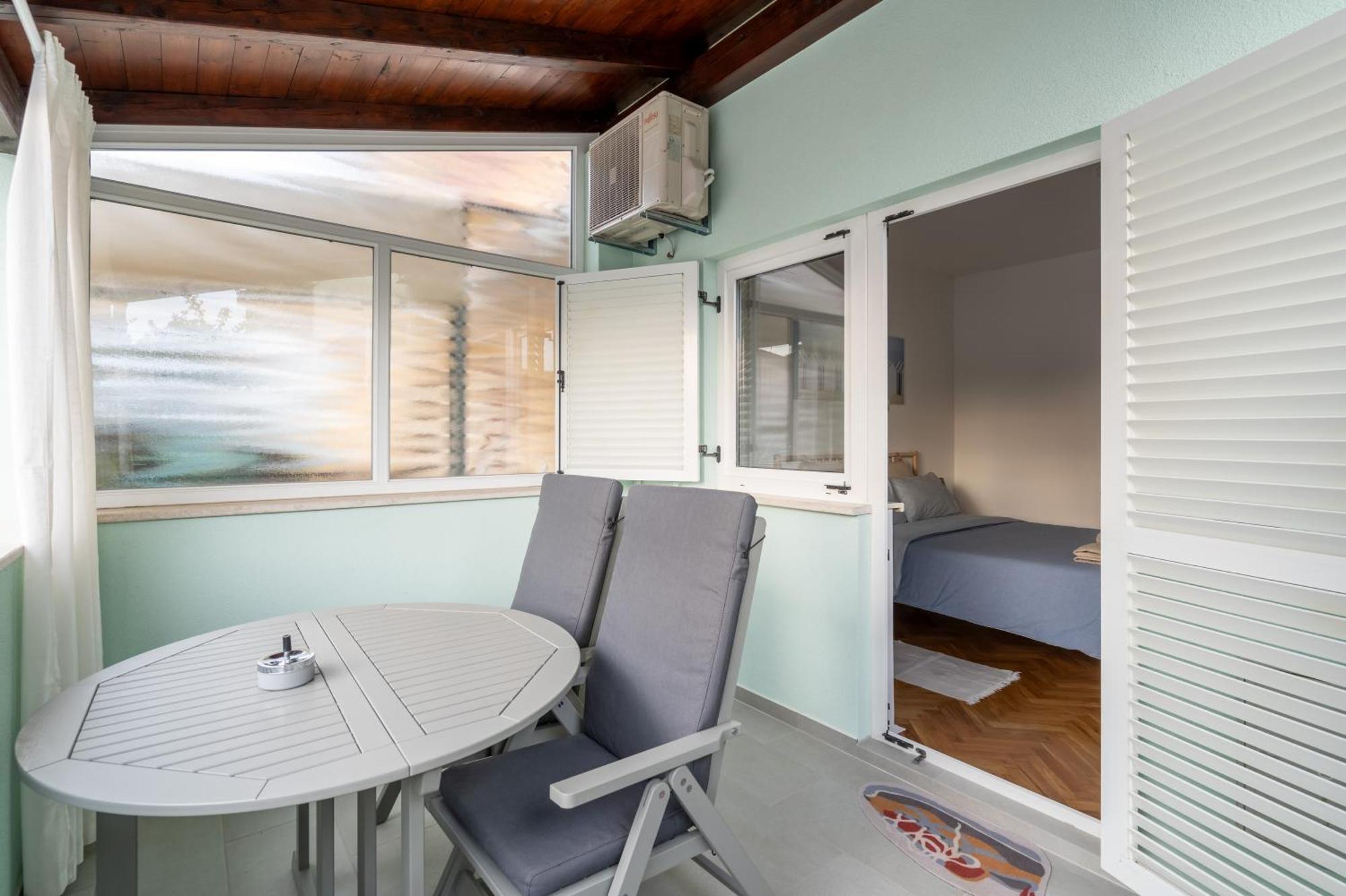 New! D31 Studio W2 Bikes, Sunny Terrace & Parking Ровин Екстериор снимка